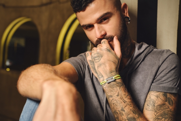 Photographe Lyon - Aurélien Audy - shooting outdoor bracelets mannequin illustration mode