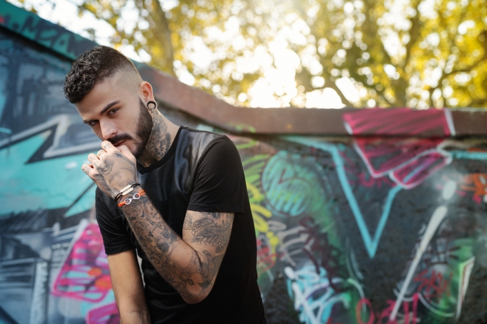 Photographe Lyon - Aurélien Audy - shooting outdoor bracelets mannequin illustration mode