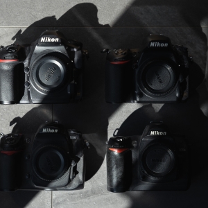 D850, D750, D300 et D70s. Pour illustrer l'article de Nikon à Sony